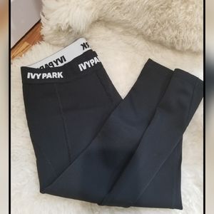 Ivy Park sculpting capris leggings M